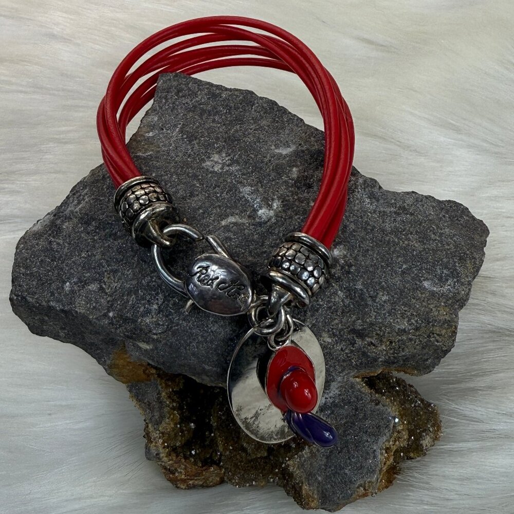 Red Hat Society Plastic Bracelet w/ Charm 7.25"